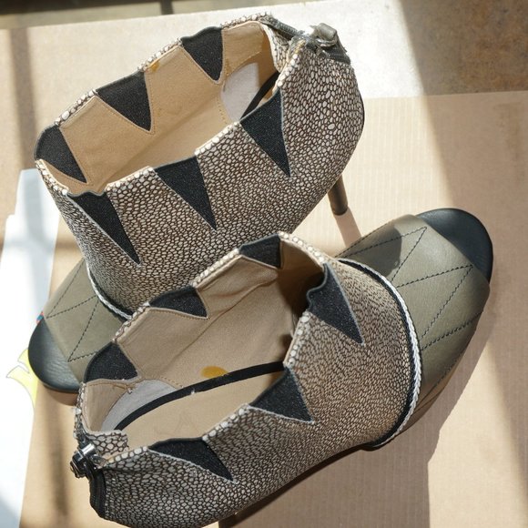 GX by Gwen Stefani Fumiko Army Green Bootie Sz 8 - Picture 3 of 14